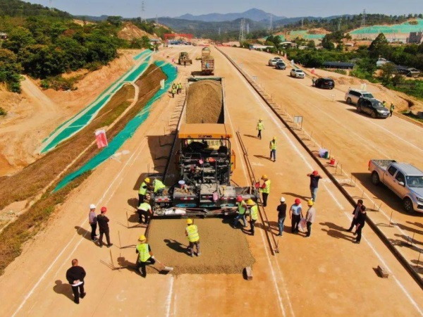 红河高速公路
